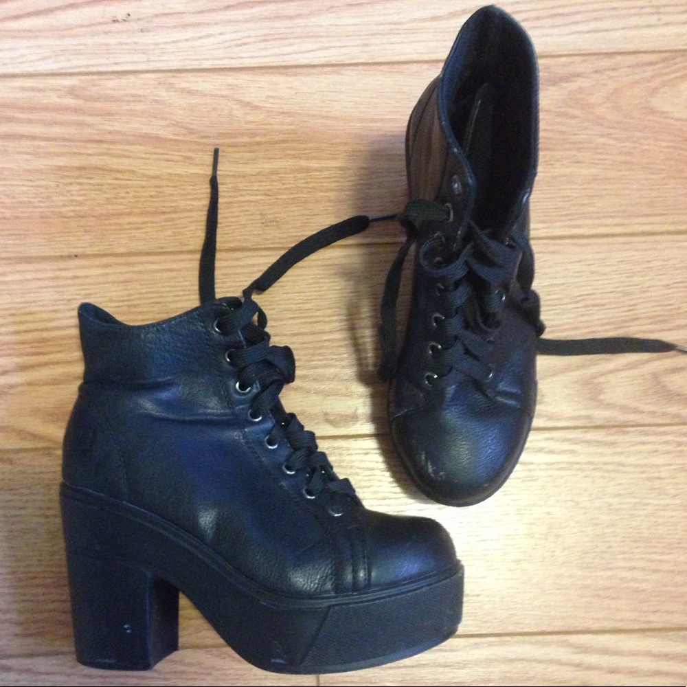 Chunky platform black boots